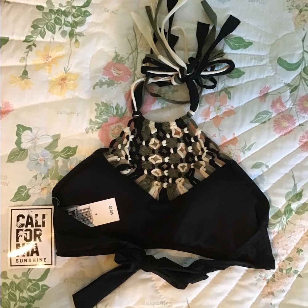 NWT CALIFORNIA Sunshine Swim suit top black with macrame neckline Size L